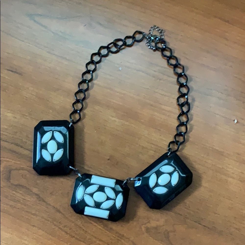 Statement necklace